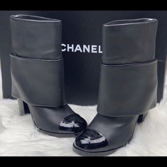 CHANEL CALF LEATHER PATENT CAP TOE FOLD OVER BOOTS - Picture 7 of 7